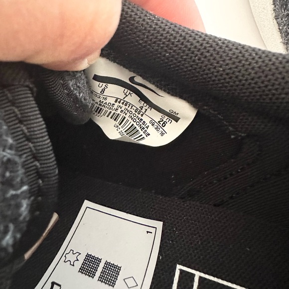 Nike Match Classic Preppy Suede Black Tennis Prep Sneaker - Picture 12 of 12